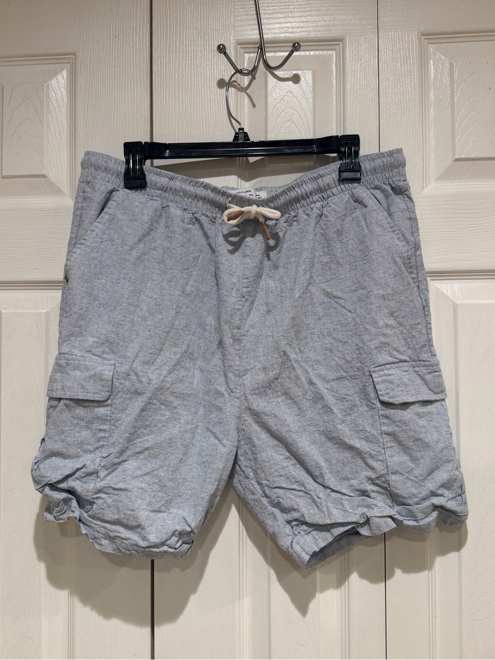Men's Lightweight Gray Cargo Shorts with Drawstring Waist